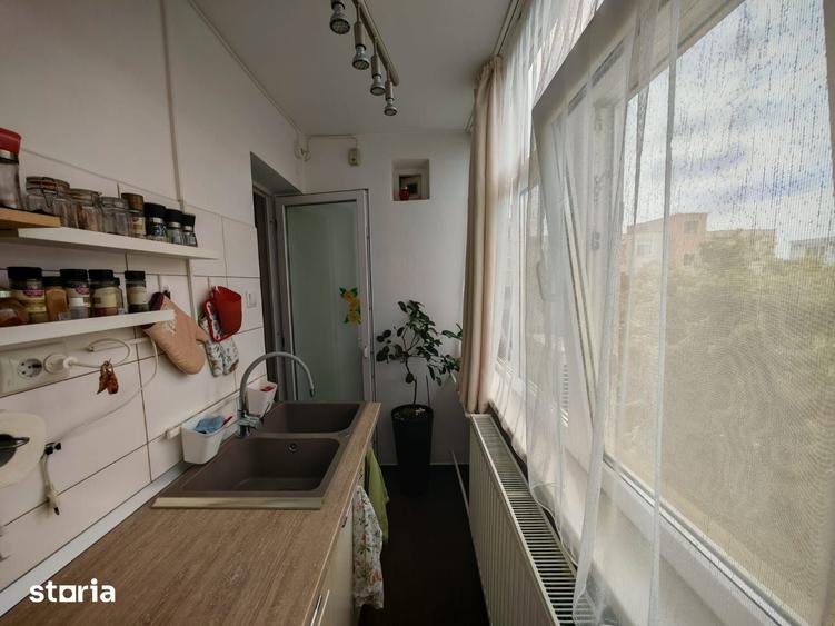Apartament cu 2 camere decomandat în Siloz