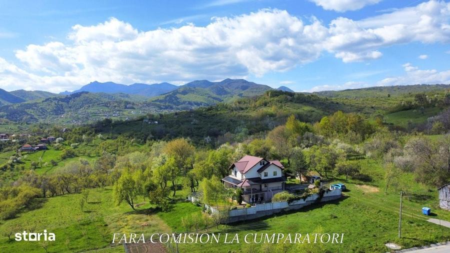 Casă cu 4 camere în Rădăcinești