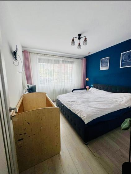 Apartament cu 3 camere semidecomandat, mobilat în Mănăștur
