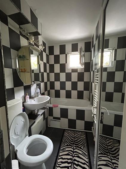 APARTAMENT 4 CAMERE DE VANZARE MICRO 39A ETAJ 1 - 8