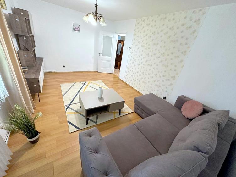 Apartament cu 3 camere decomandat, mobilat în Mărăști