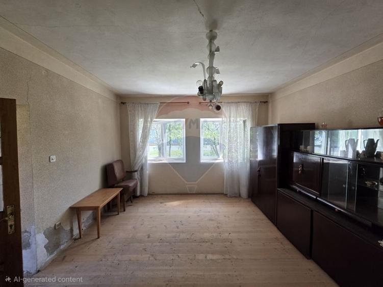 Casă individuală cu 4 camere cu Teren 2880 Mp în Giulvăz
