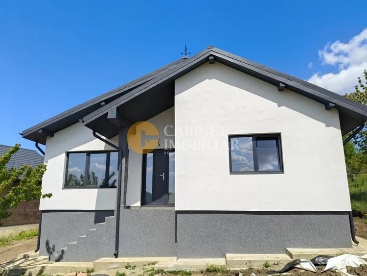 Casă individuală cu 3 camere cu Teren 500 Mp în Tomești