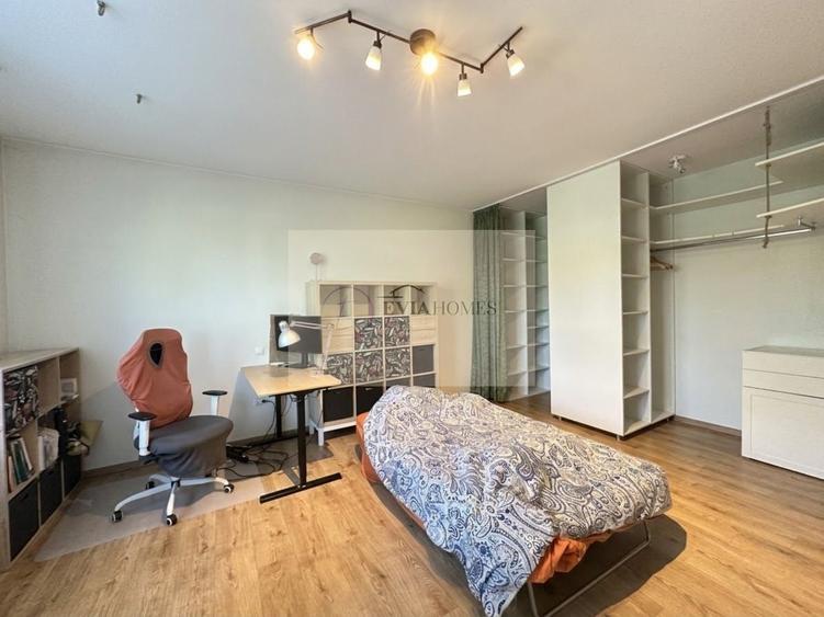 Apartament cu 3 camere decomandat, mobilat în Bună Ziua
