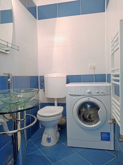 Apartament cu 3 camere decomandat în Podgoria