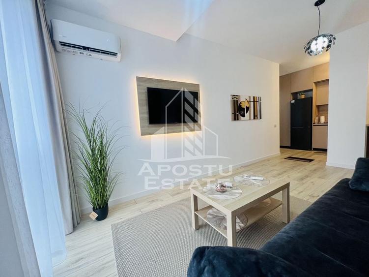 Apartament cu 2 camere semidecomandat, mobilat în Torontalului