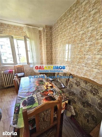 Apartament cu 3 camere în Rahova