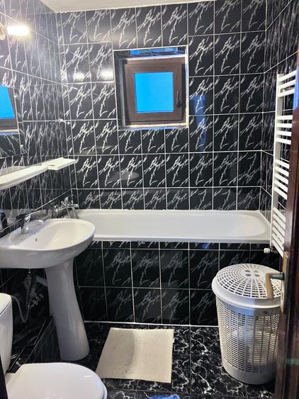 Apartament cu 2 camere decomandat în Nicolina