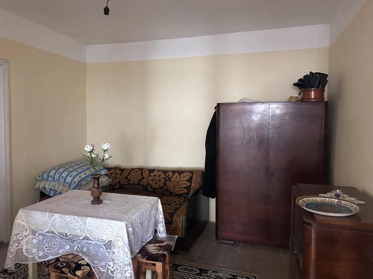 Casă cu 5 camere cu Teren 40 Mp în Teregova