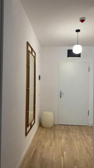 Apartament cu 2 camere decomandat în Take Ionescu