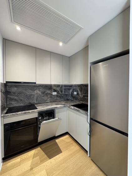 Apartament cu 2 camere semidecomandat, mobilat în Barbu Văcărescu