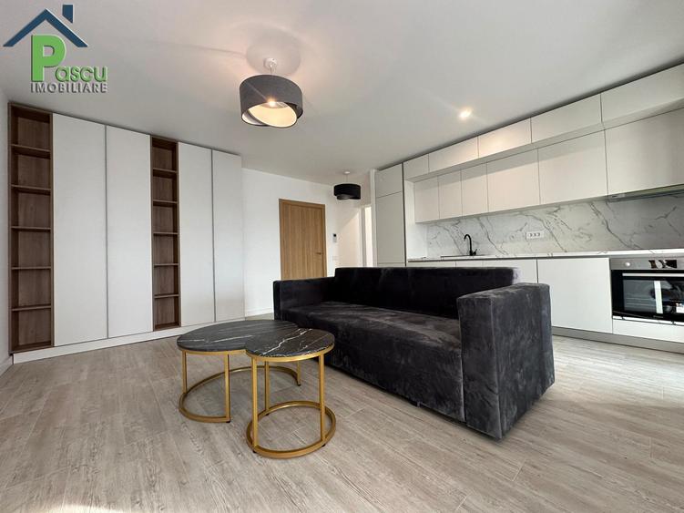 Apartament cu 2 camere semidecomandat în P-ta Presei Libere