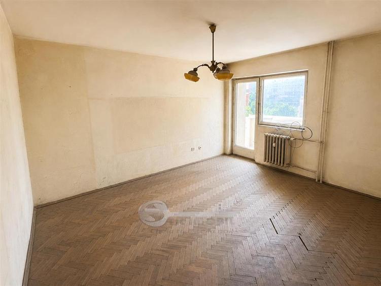 Apartament cu 2 camere decomandat în Bd. Independenței