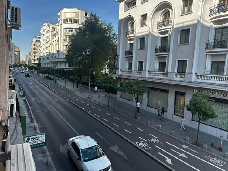 Apartament modern cu 3 camere de inchiriat - Calea Victoriei, zona Ateneul Roman - 1