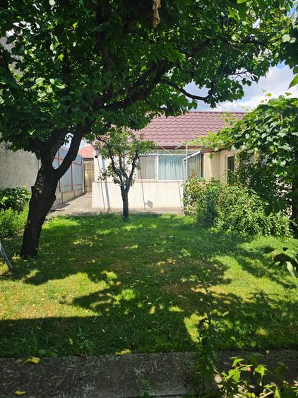Casă individuală cu 3 camere cu Teren 260 Mp în Brătianu