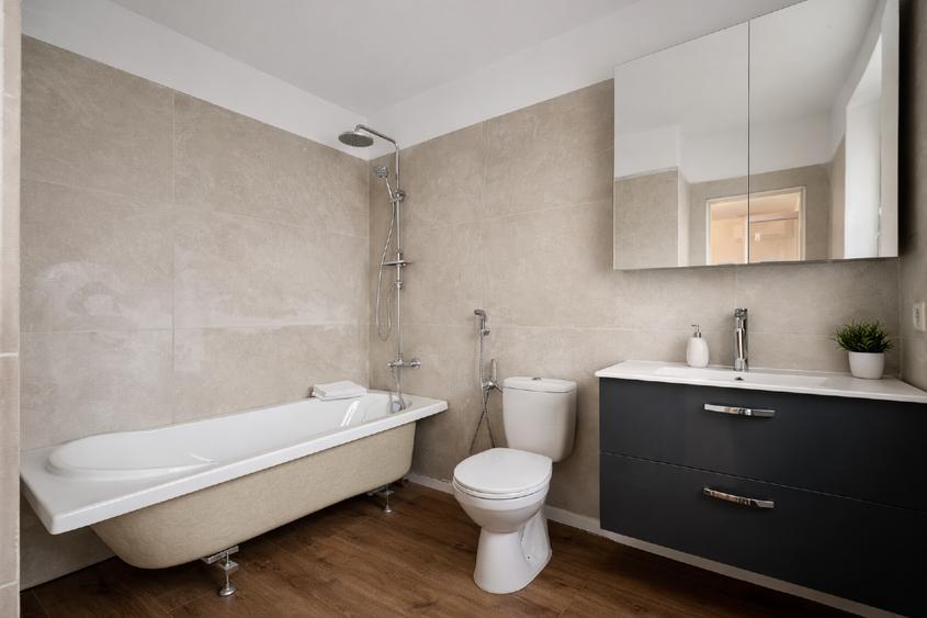 Duplex cu 4 camere cu Canalizare în Tunari