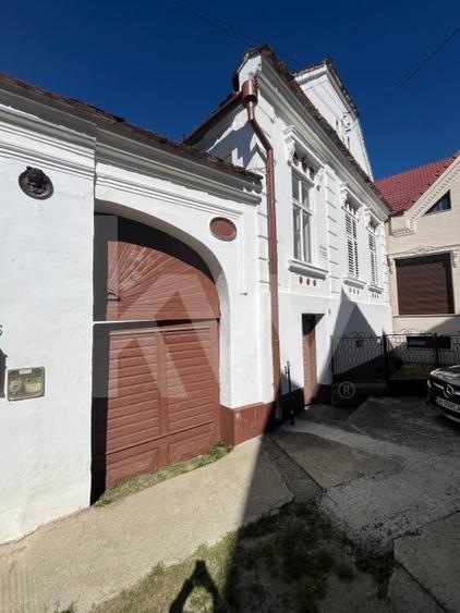 Casă individuală cu 4 camere cu Teren 1413 Mp în Poiana Sibiului