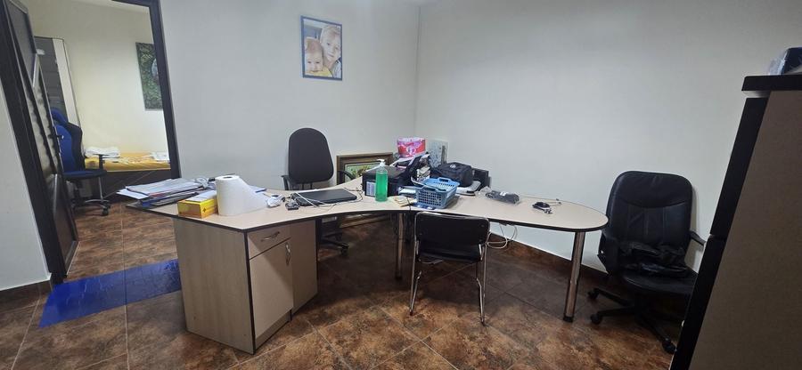 Apartament cu 4 camere semidecomandat în Nicolae Bălcescu
