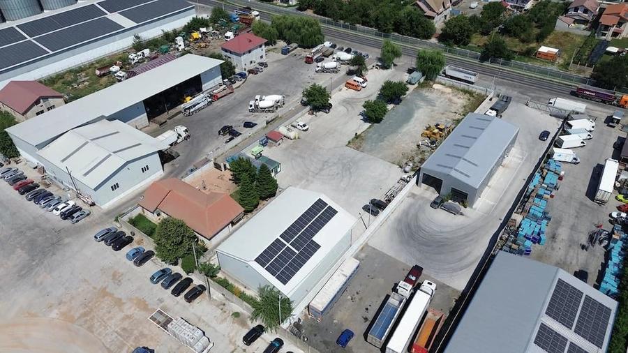 Spațiu comercial, de 5,000 mp, în Lumina