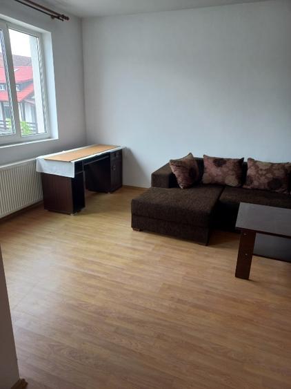 Apartament cu 2 camere decomandat, mobilat în Central
