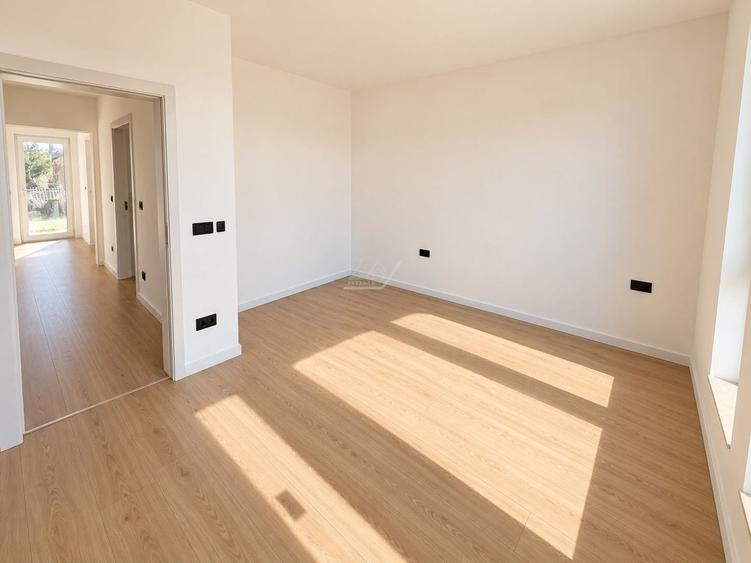 Duplex cu 4 camere cu Canalizare în Moșnița Nouă