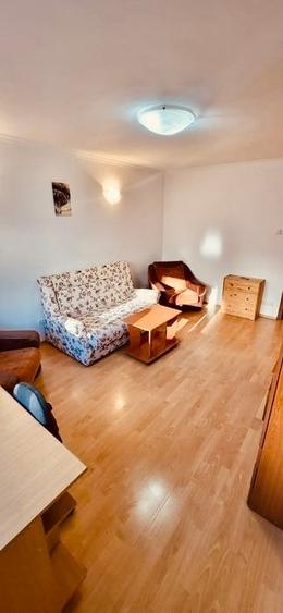 Garsonieră decomandată, mobilată în Dristor