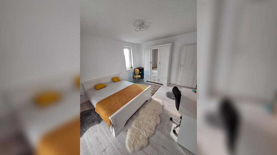 Casă cu 4 camere cu Teren 400 Mp în Centura