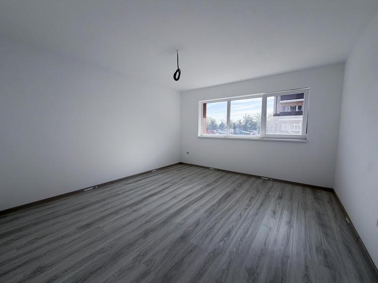 Apartament cu 2 camere decomandat în Sânpetru