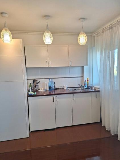Apartament cu 2 camere decomandat, mobilat în Mogoșoaia