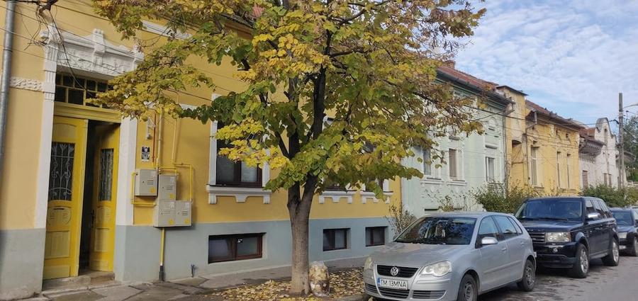 Apartament cu 3 camere decomandat în Iosefin
