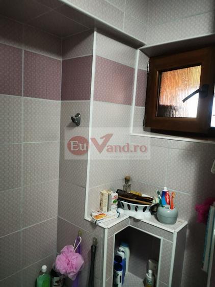 Apartament cu 3 camere decomandat, mobilat în Mazepa 1