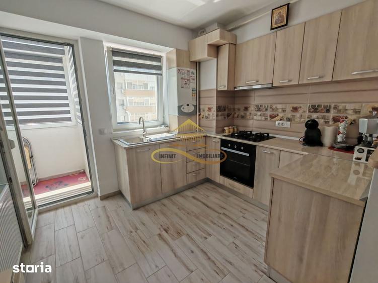 Apartament cu 3 camere în Mioriței