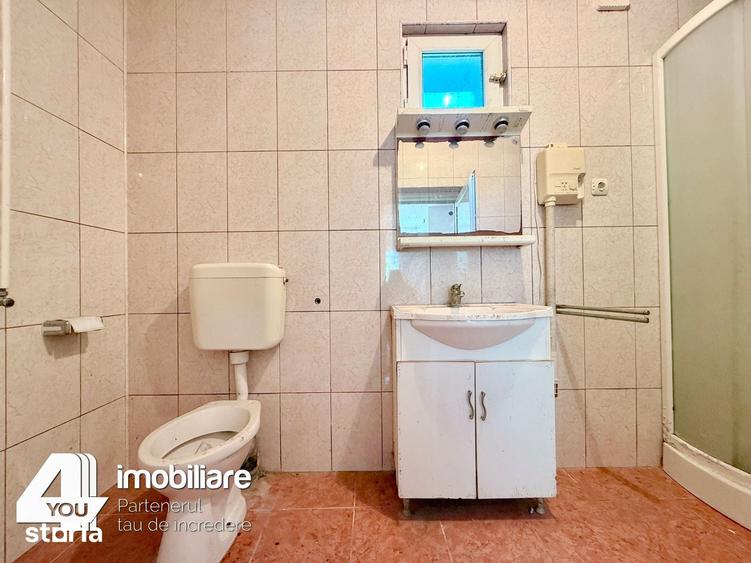 Casă cu 3 camere cu Teren 2114 Mp în Central