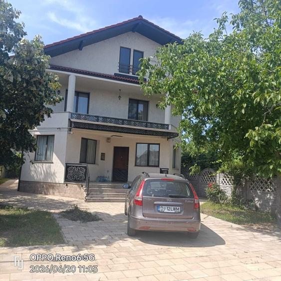 Casă cu 4 camere în Mofleni