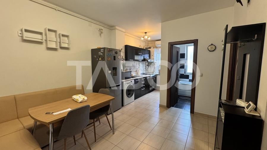 Apartament cu 3 camere decomandat, mobilat în Mihai Viteazul