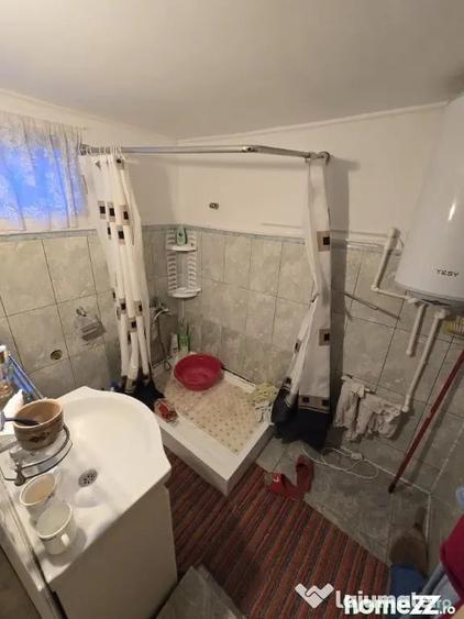 Casă cu 3 camere cu Teren 240 Mp în 23 August