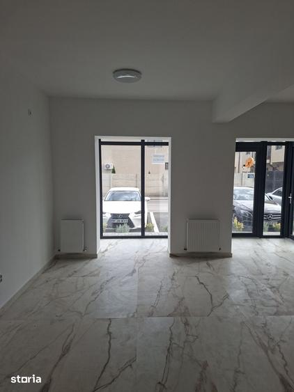 Spațiu comercial, de 65 mp, în Central