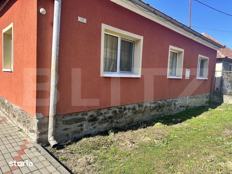 Casă cu 3 camere cu Teren 3298 Mp în Vețel