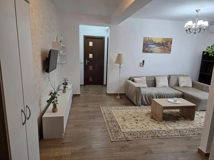 Apartament cu 2 camere decomandat în Giroc