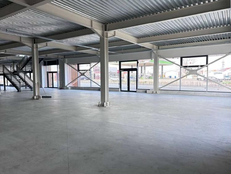 Spațiu comercial, de 1,274 mp, în Tomești