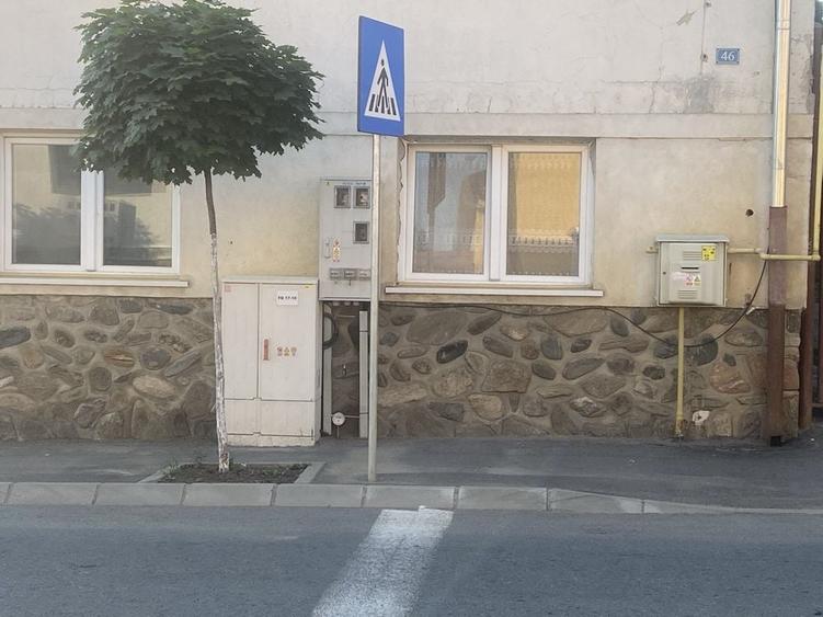 Garsonieră decomandată în Central