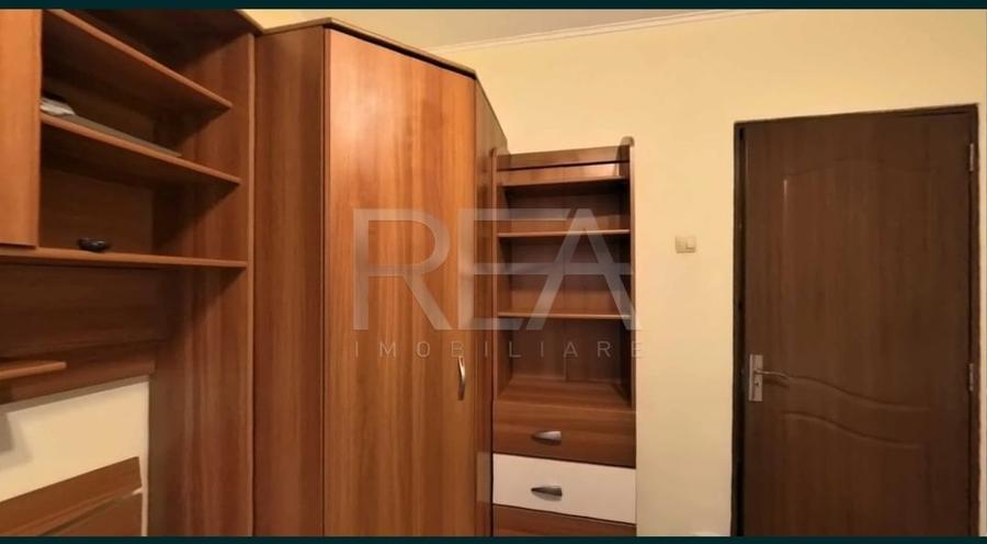 Apartament cu 4 camere semidecomandat, mobilat în Drumul Taberei
