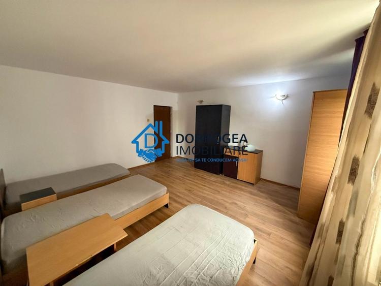 Casă individuală cu 10 camere cu Canalizare în Dallas