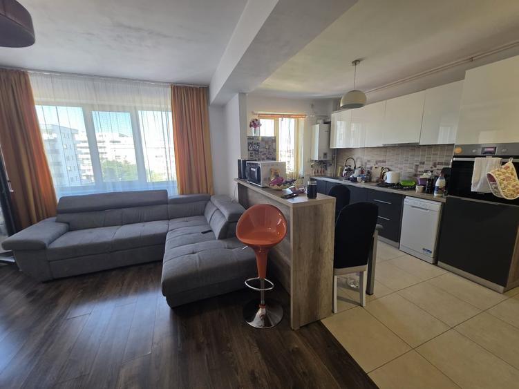 Apartament cu 2 camere în Km 4-5