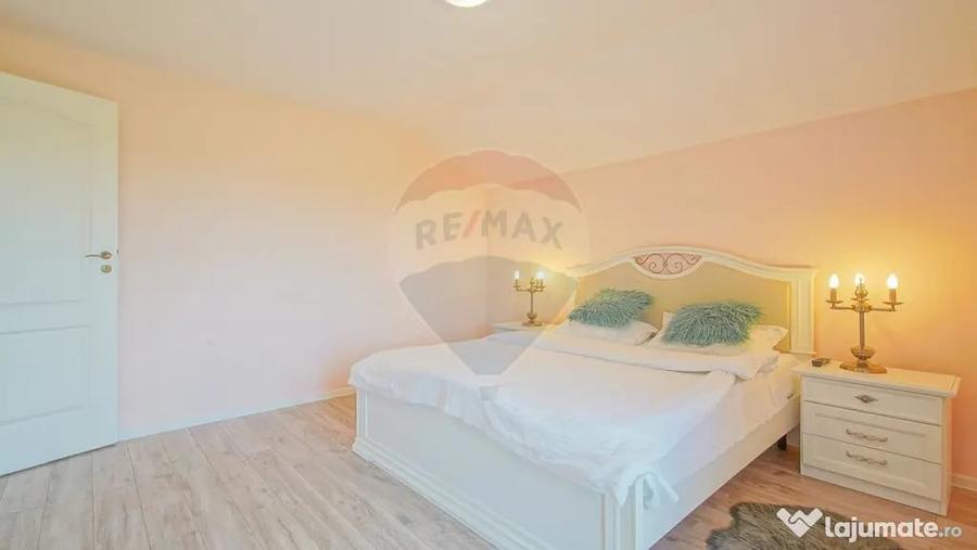 Casă cu 4 camere cu Teren 534 Mp în IAR
