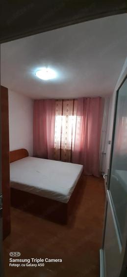 Apartament cu 2 camere decomandat în Berceni