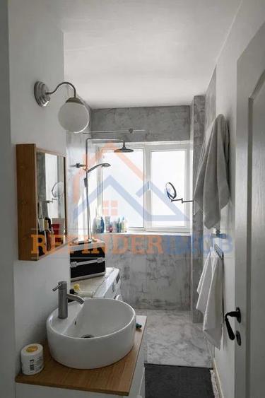 Apartament cu 2 camere semidecomandat, mobilat în Cantemir