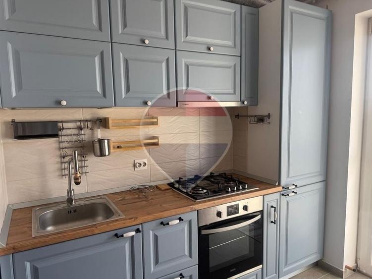Apartament cu 3 camere semidecomandat, mobilat în Theodor Pallady