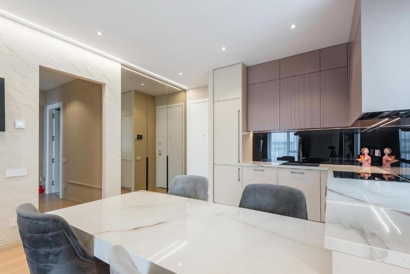 Apartament cu 3 camere, mobilat în Șoseaua Nordului