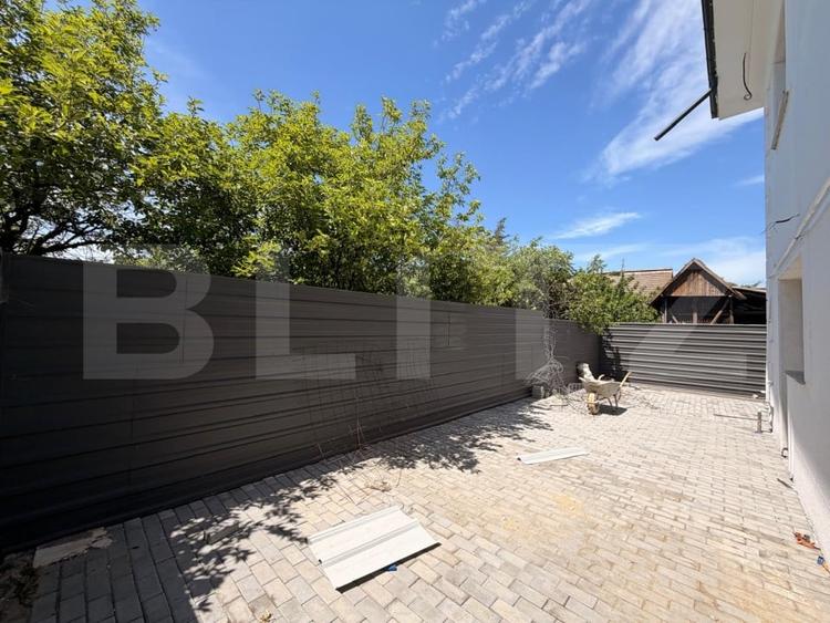 Triplex nou, 107.40 mp, teren 306 mp, zona Calea Severinului - Ambasador - 7